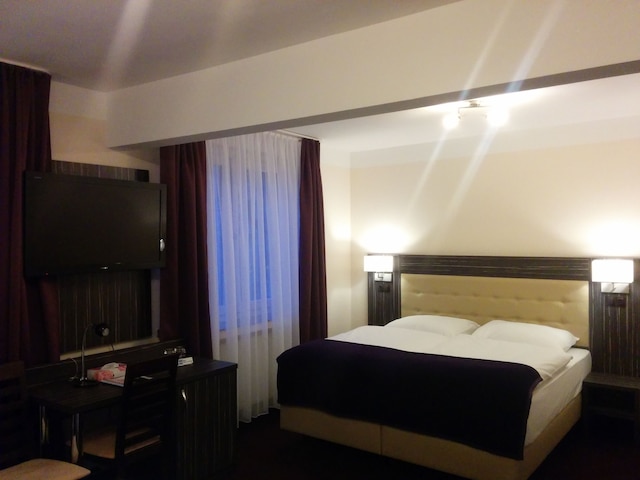 ホテル ファモサ