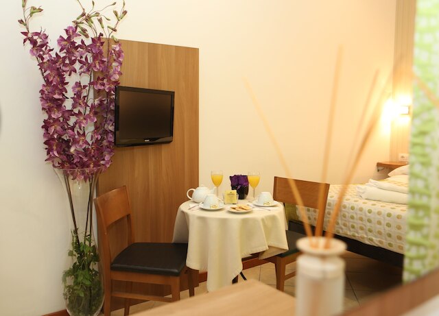 アデライデ ハウス