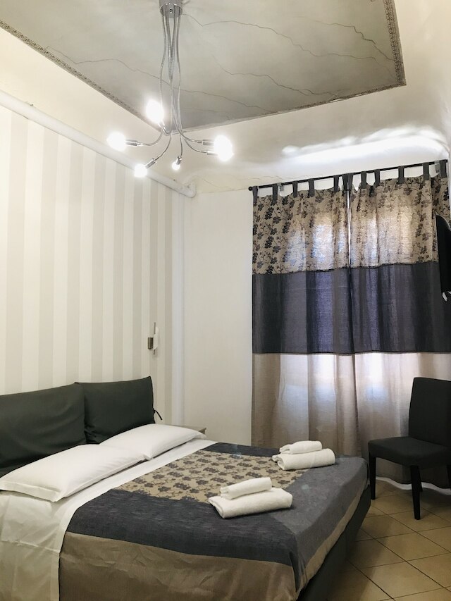 アデライデ ハウス