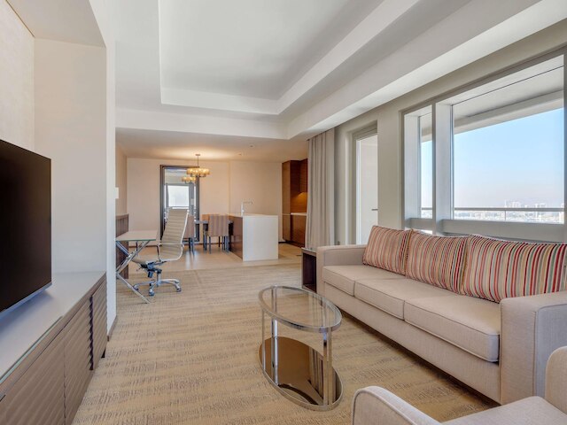 スイソテル リビング アル グュイラール