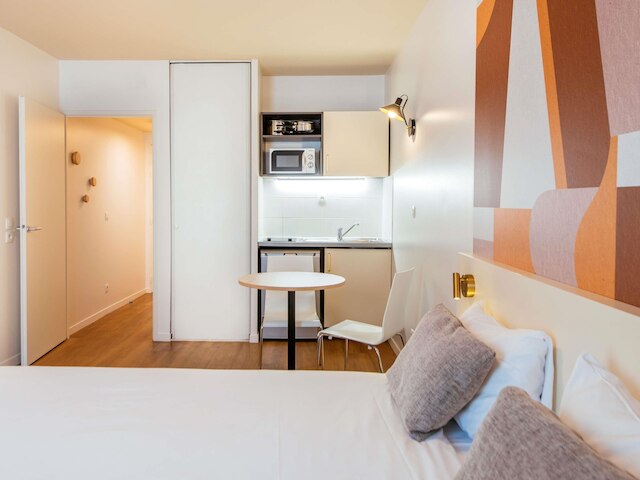 アパートスタイルホテル アダージョ アクセス パリ アスニエール