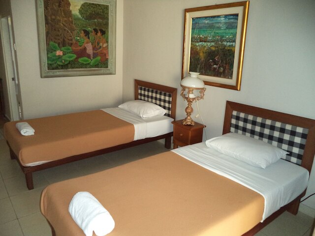 ロカサリ バンガローズ スパ & ギャラリー