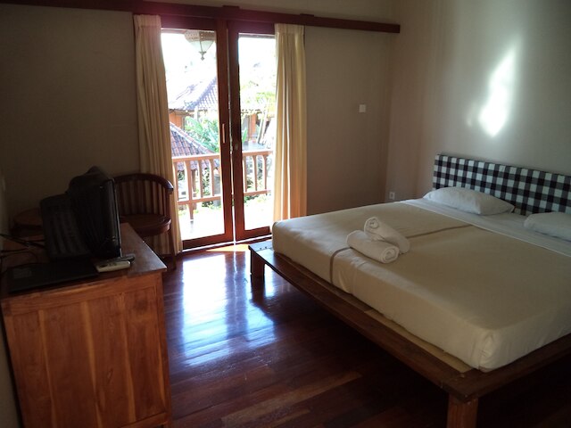 ロカサリ バンガローズ スパ & ギャラリー