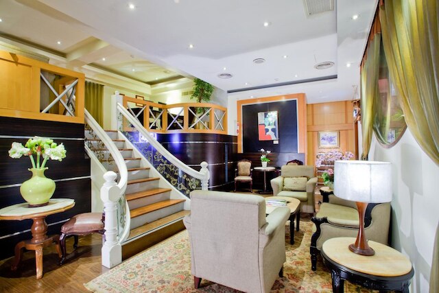 ハピネス ホテル