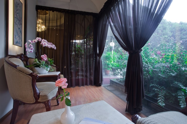 ハピネス ホテル