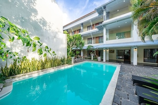 スパッツィオ バリ ホテル