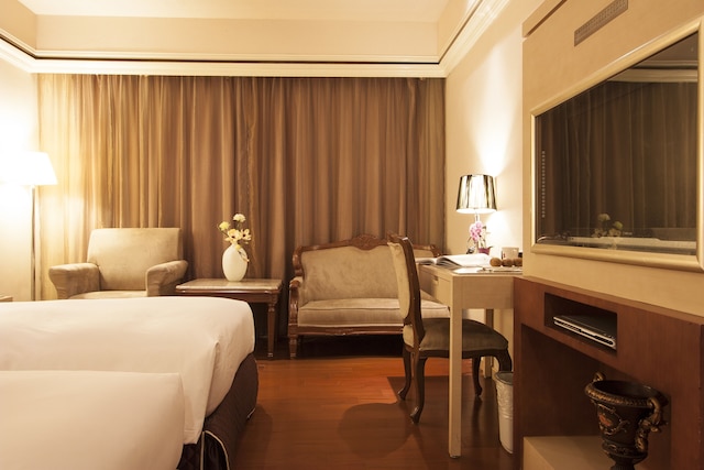 エリン ホテル (伊倫商務会館)