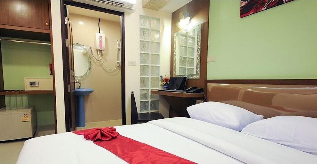 10.ロイヤル エクスプレス バンコク