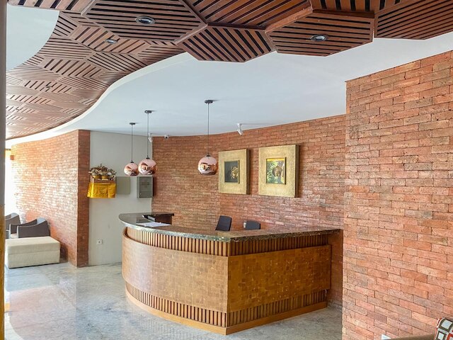 ヂャブ・スミニャック・ホテル