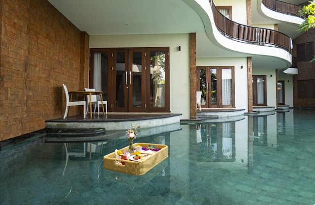 ヂャブ・スミニャック・ホテル