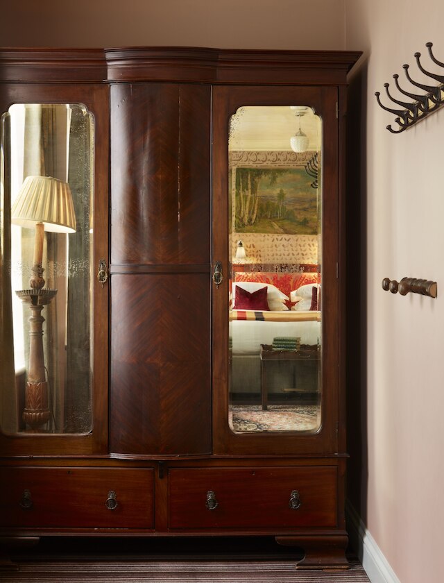 ザゼッタークレルケンウェル