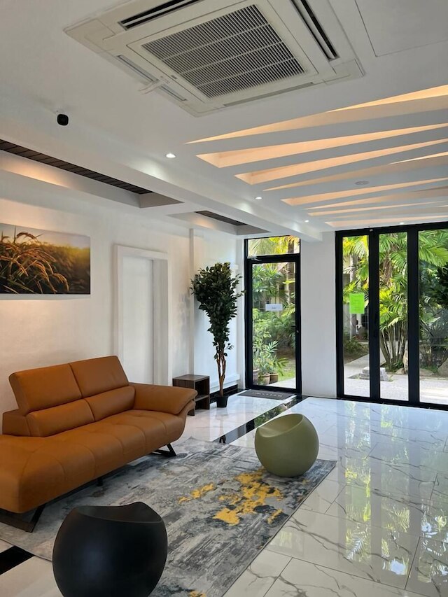 ホワイト ロッジ