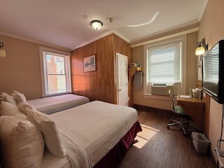 ザ バロン ホテル