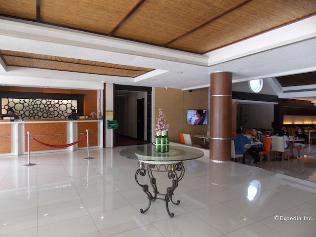 サークル イン - ホテル & スイーツ