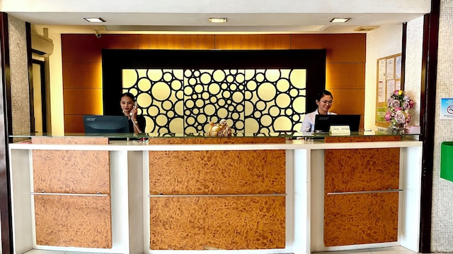 サークル イン - ホテル & スイーツ