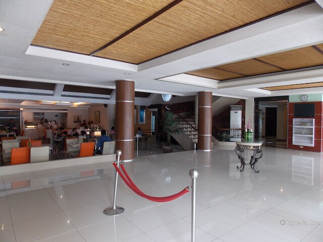 サークル イン - ホテル & スイーツ