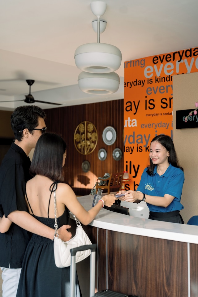 エブリデイホテル クタ セントラル