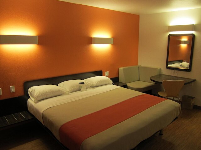 モーテル 6 アナハイム カリフォルニア