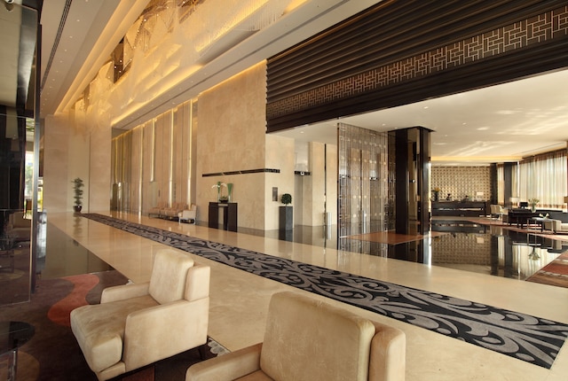 PO ホテル セマラン