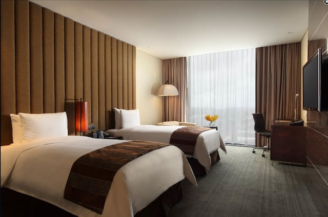 PO ホテル セマラン