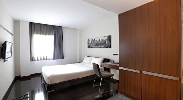 S33 コンパクト ホテル