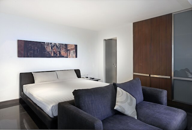 S33 コンパクト ホテル