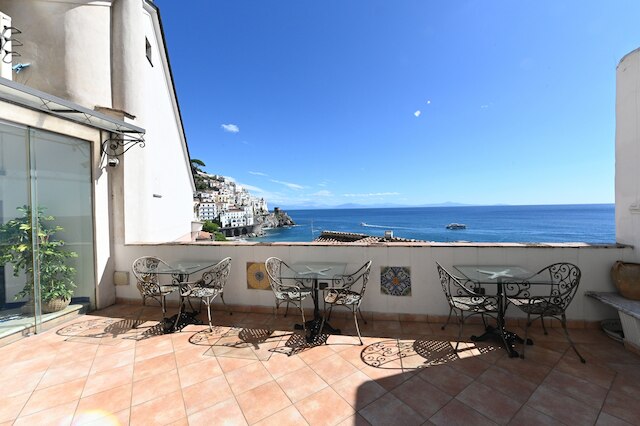 ホテル クローチェ ディ アマルフィ