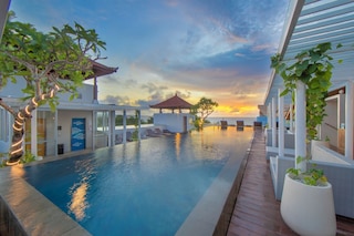 クタ・ビーチ・ホテル