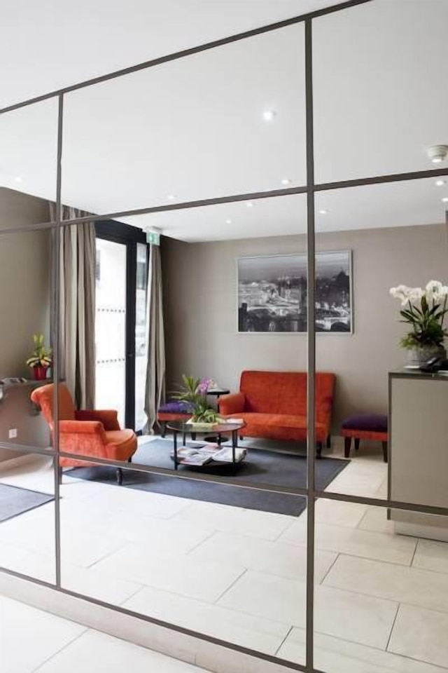 オテル ル ルレ サン シャルル