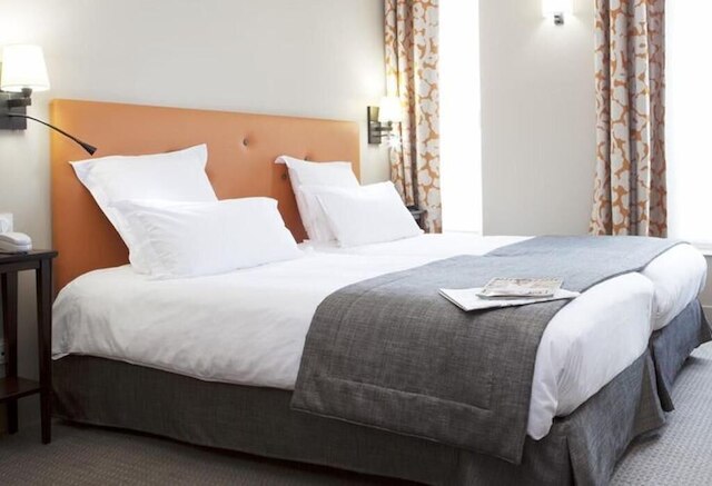 オテル ル ルレ サン シャルル