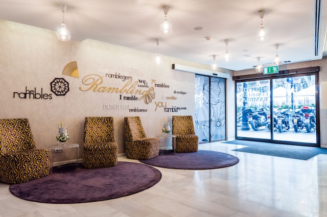 イコニク ランブラス