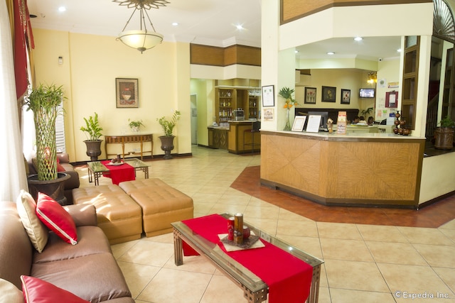 ホワイト ナイト ホテル イントラムロス