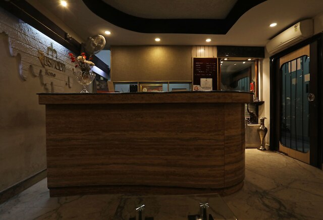 ホテル ラッシャブ ホーム