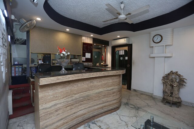 ホテル ラッシャブ ホーム