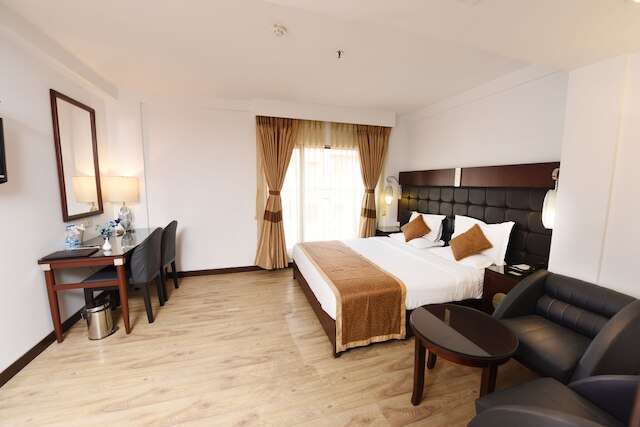 ザ コーポレート