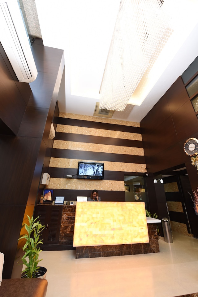 ザ コーポレート