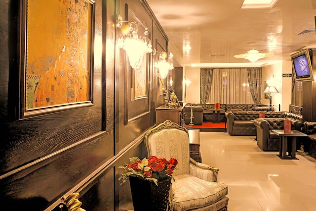 パーク ホテル プロウディフ