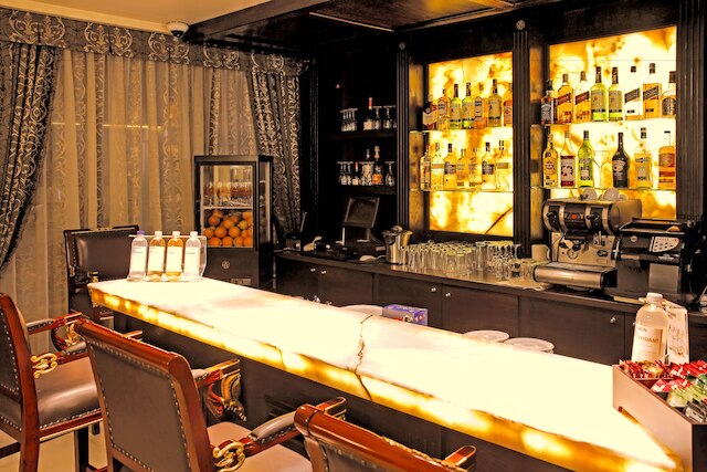 パーク ホテル プロウディフ