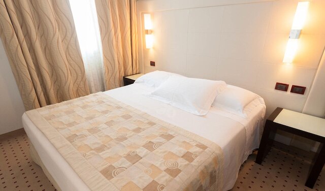 ホテル ラ カルティエラ