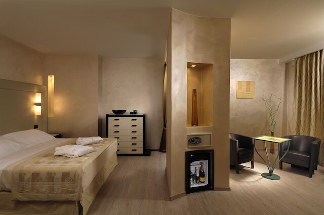 ホテル ラ カルティエラ