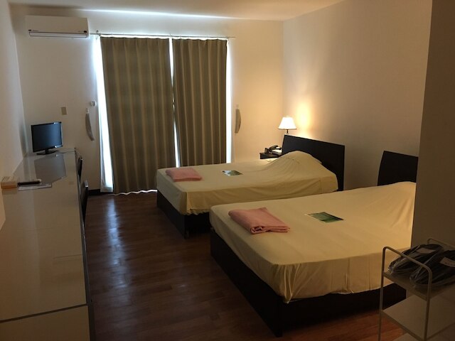 ひまわり ホテル