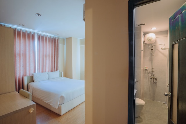 ヴィン トゥルン プラザ アパートメンツ - ホテル