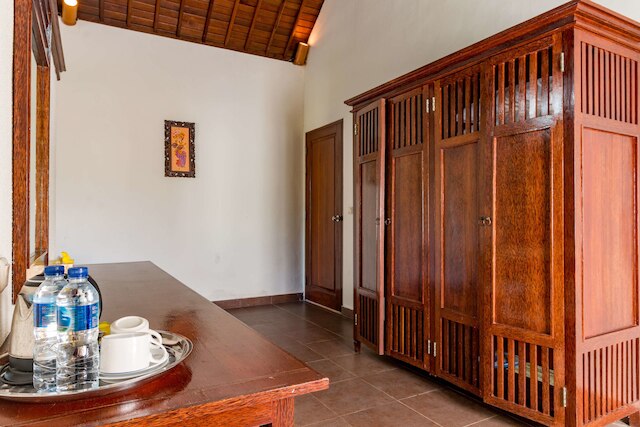 ヴィラ タマン ディ ブラユ