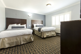 ハリウッド パームズ イン アンド スイーツ