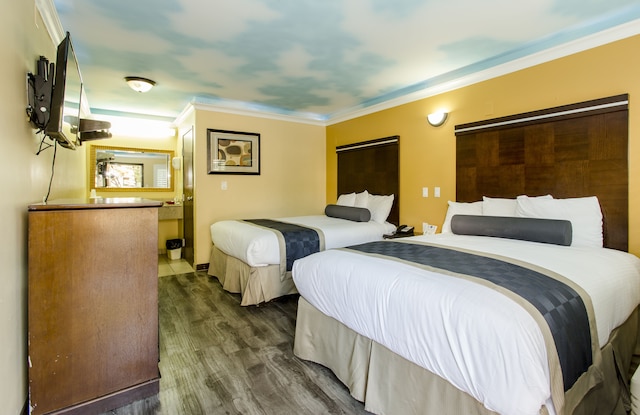 ハリウッド パームズ イン アンド スイーツ