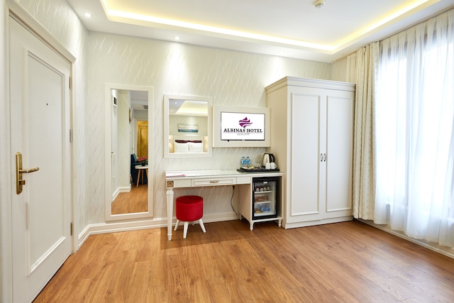 アルビナス ホテル オールド シティ