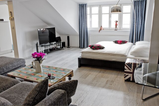 ロイヤル コート アパートメンツ