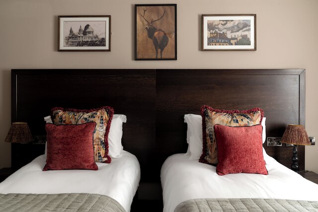 ザ ローズ & クラウン ウィンブルドン