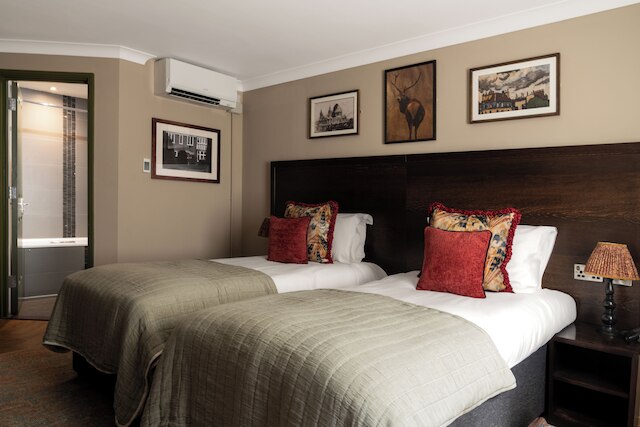 ザ ローズ & クラウン ウィンブルドン