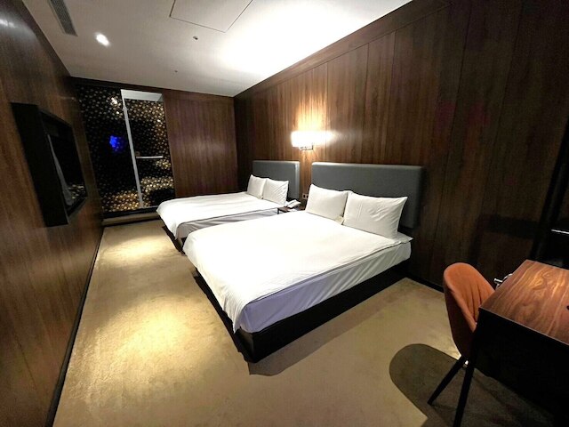 エアライン イン 台北 シーメン